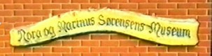 Marinus og Nora Sørensens Museumsskilt